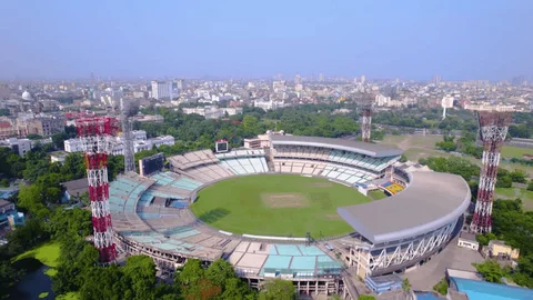 IPL 2025 Eden Gardens Kolkata Pitch Report Hindi me
